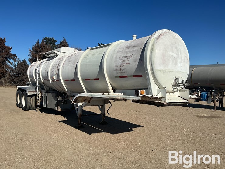 1962-certified-t/a-stainless-steel-tanker-trailer-image-3