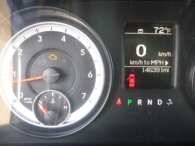 2014-dodge-1500-image-14