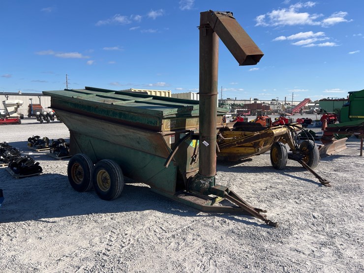 #208559-•-grain-o-vator-auger-wagon-image-1