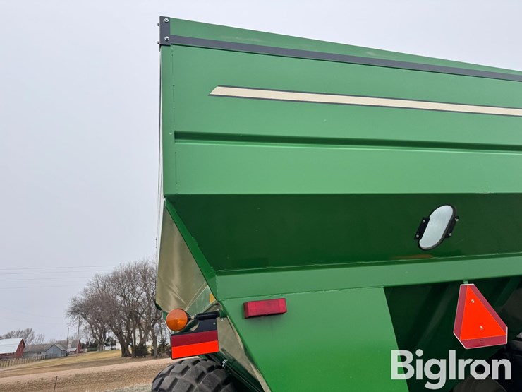 2011-j&m-750-image-20