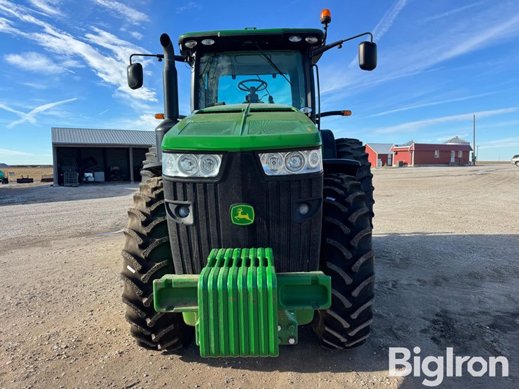2012-john-deere-8285r-image-2