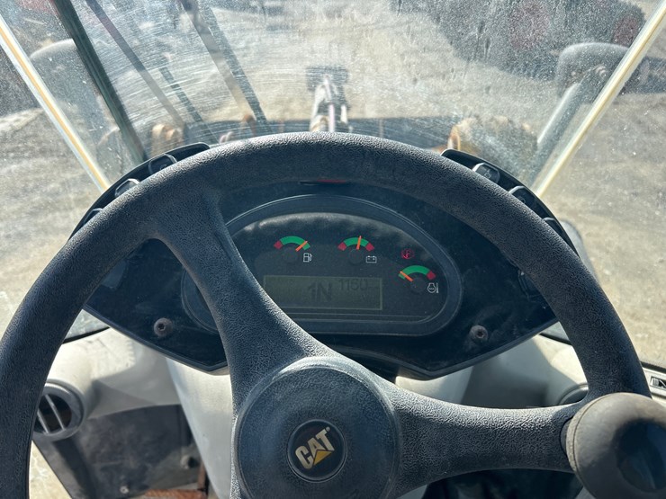 2021-caterpillar-906m-image-18