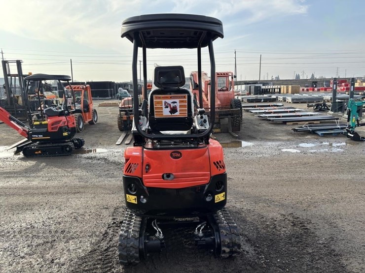 2025-tpm-18k-hydraulic-excavator-image-8