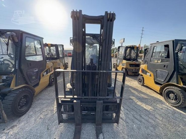 2020-caterpillar-gp30n-image-2