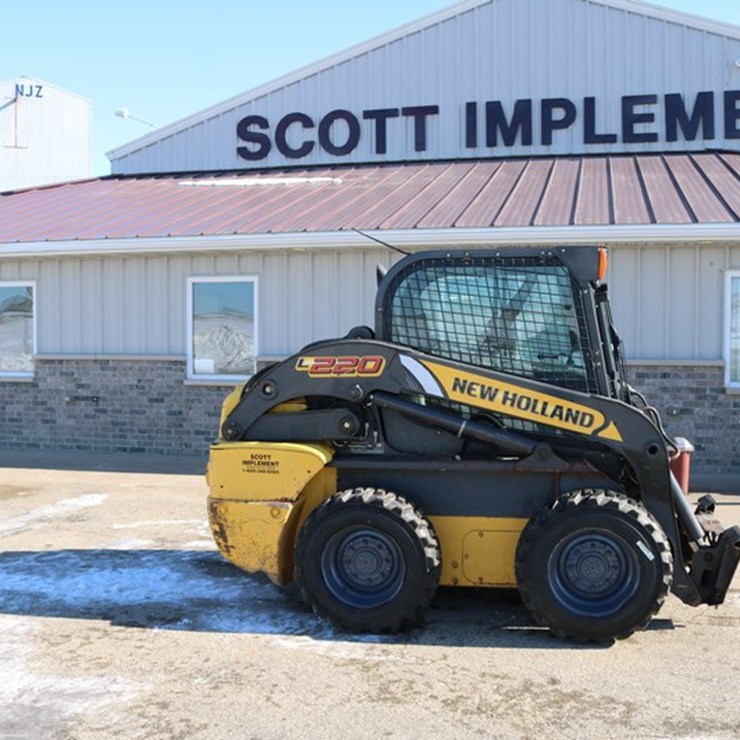 NEW HOLLAND L220
