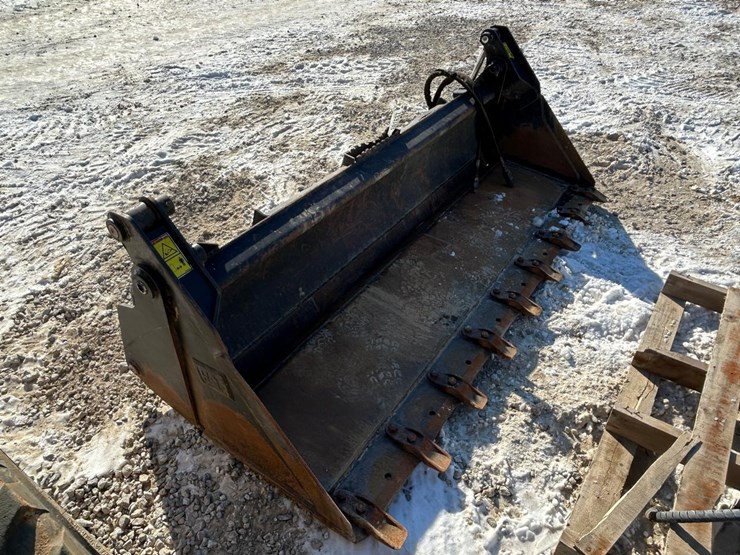 caterpillar-80-image-7