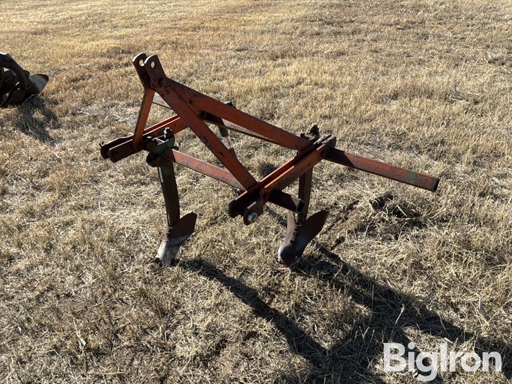3-pt-2-bar-63"-cultivator-image-1