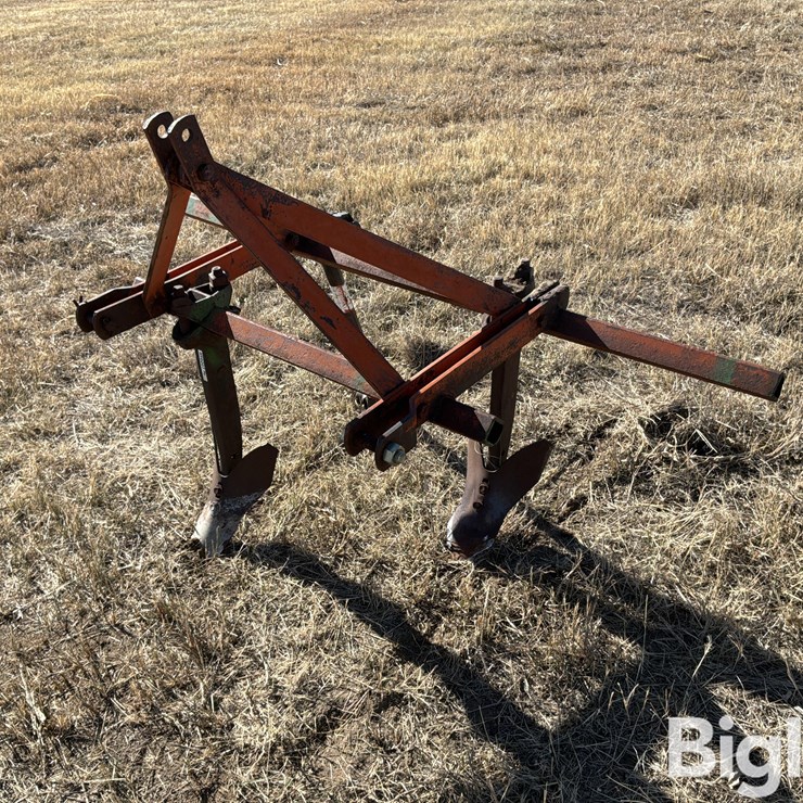 3-Pt 2-Bar 63" Cultivator