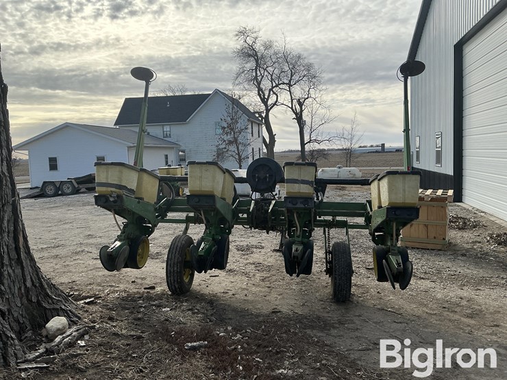 john-deere-7200-image-6