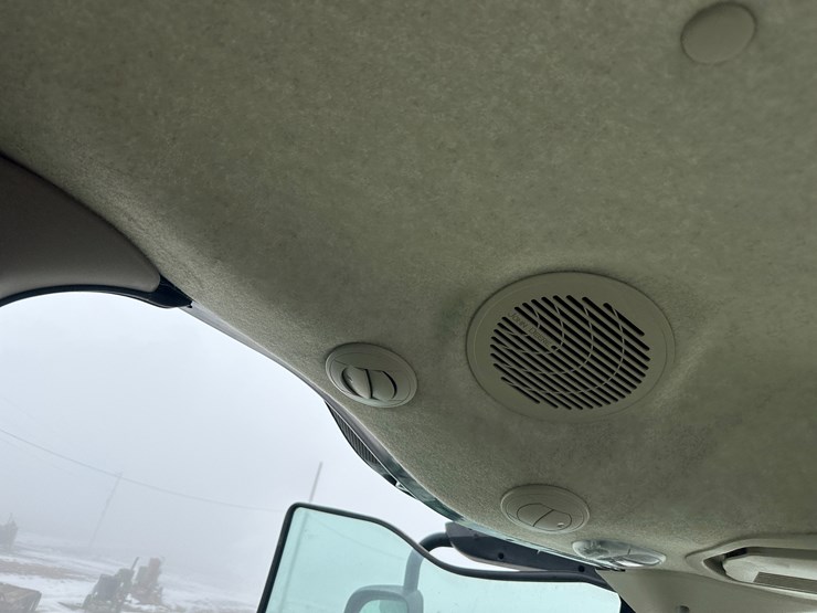 john-deere-s680-image-92