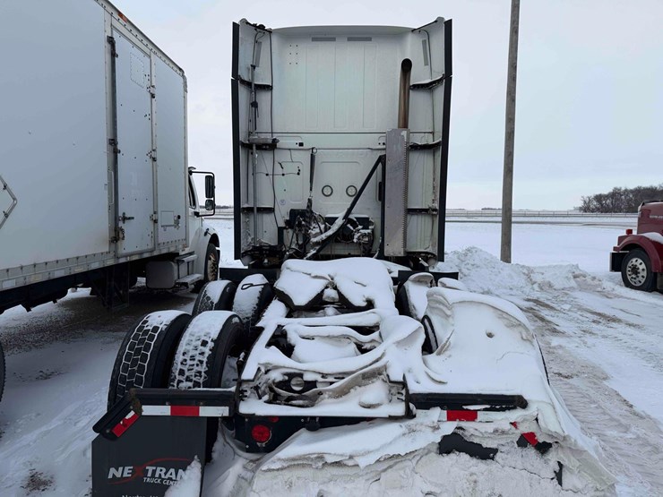 2019-international-lt-image-3