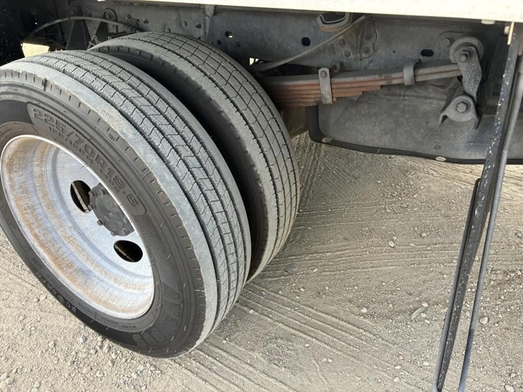 2016-ford-f550-xlt-image-7