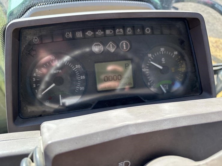 2005-john-deere-7220-image-29