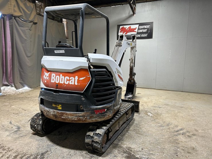2017-bobcat-e32i-image-3