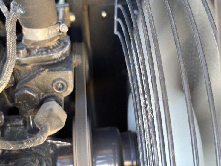 2022-takeuchi-tb240-image-58