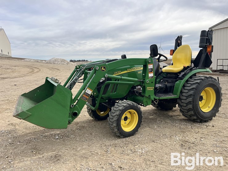2012-john-deere-2520-image-1