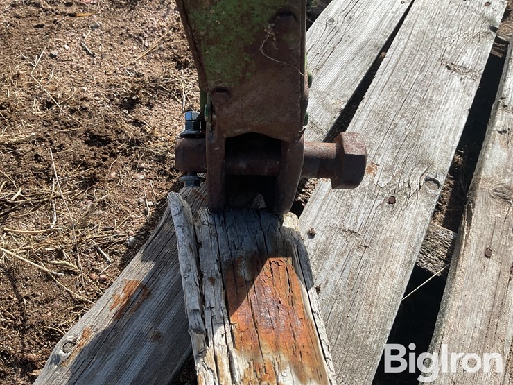 john-deere-35-image-16