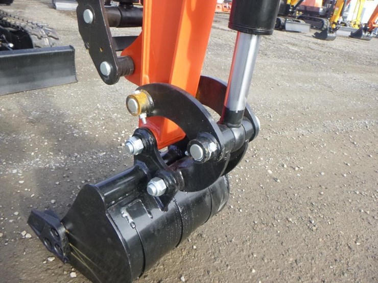 2025-tpm-18bs-hydraulic-excavator-image-11