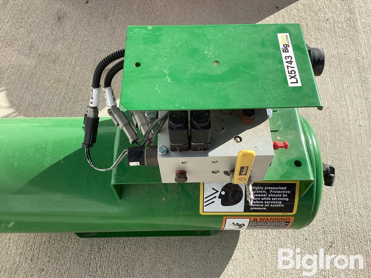 john-deere-1775-image-10