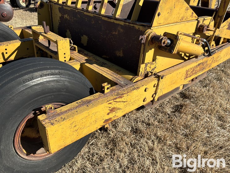 soilmover-75rf-pull-type-scraper-image-15