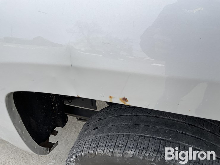 2017-chevrolet-silverado-1500-z71-image-19