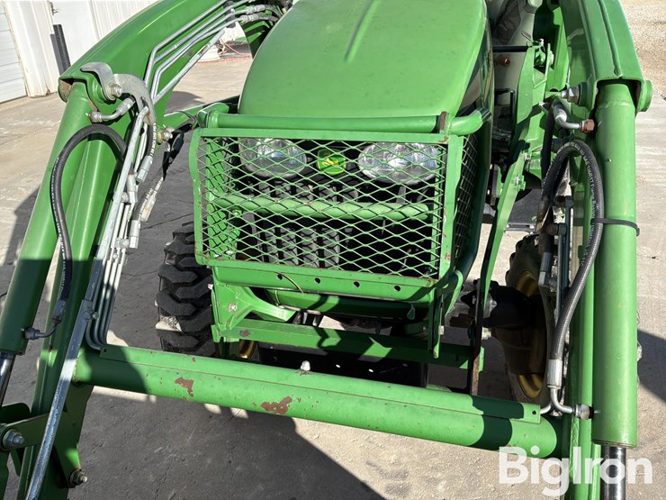 2013-john-deere-3520-image-13
