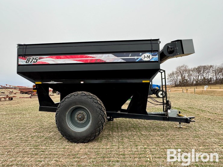 2020-j&m-875-image-4