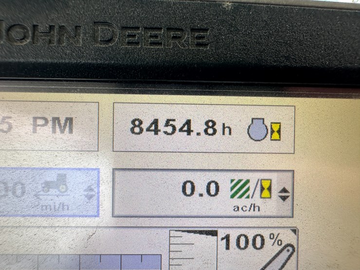 2012-john-deere-8310r-image-59