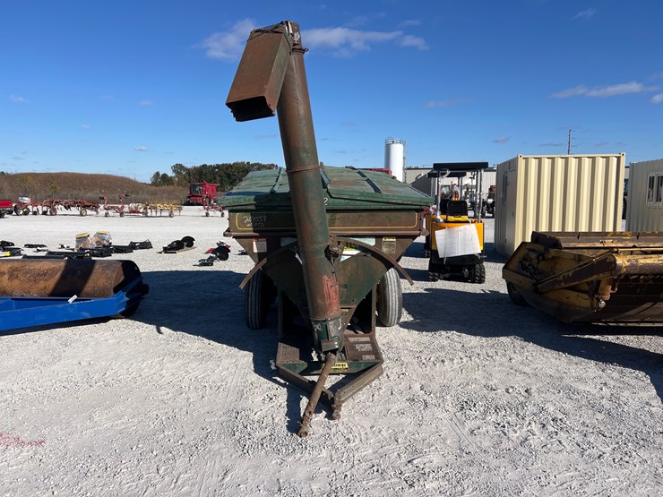 #208559-•-grain-o-vator-auger-wagon-image-2