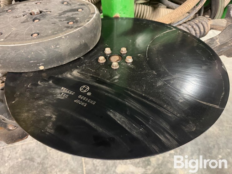 2016-john-deere-2510h-image-18