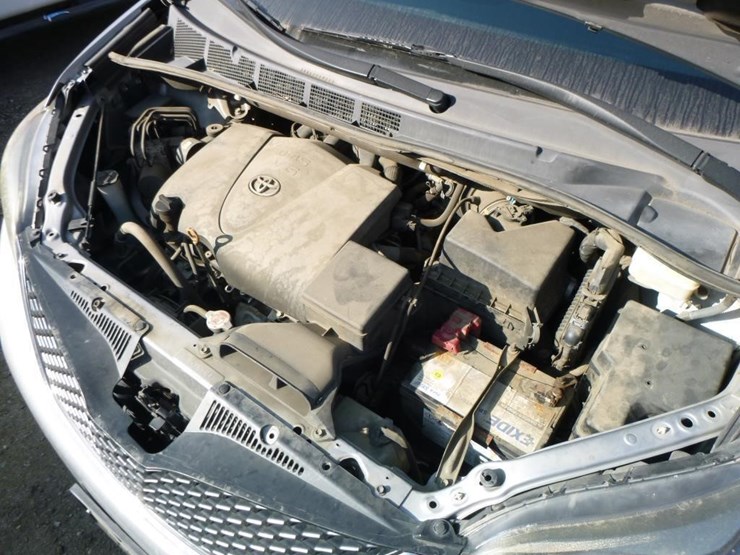 2017-toyota-sienna-image-23