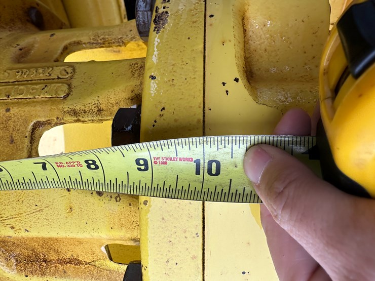 2012-john-deere-8310r-image-14