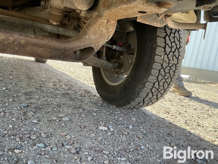 2005-chevrolet-silverado-1500-image-16