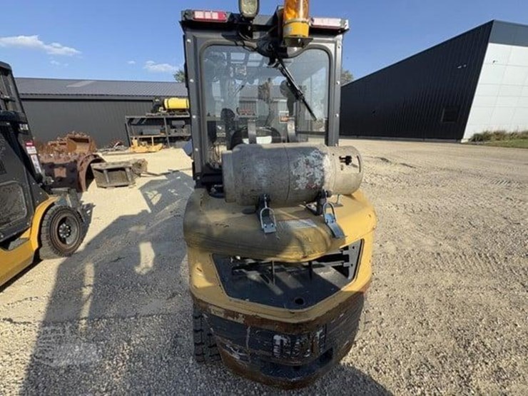 2020-caterpillar-gp30n-image-6