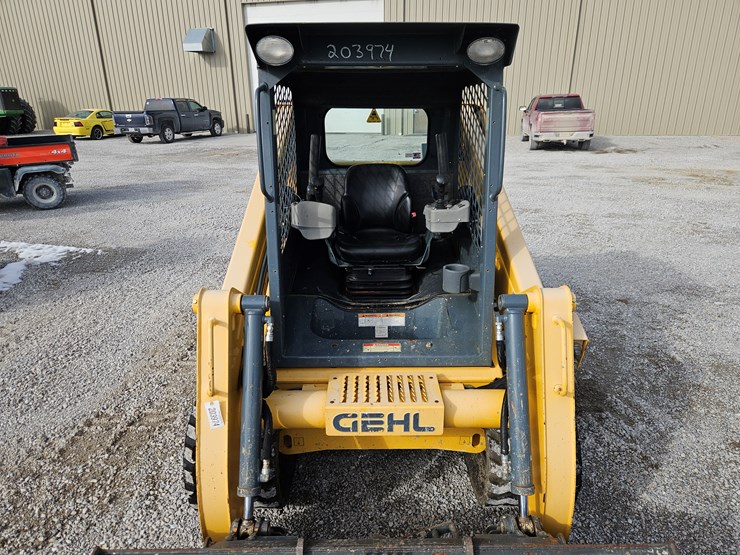 2017-gehl-rt175-image-4