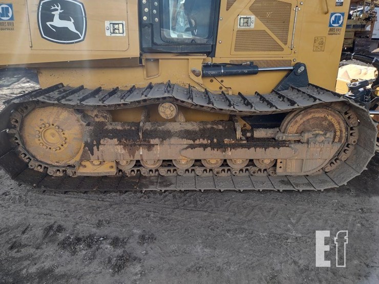 2021-deere-650k-lgp-image-33