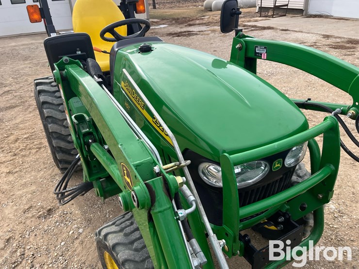 2012-john-deere-2520-image-10