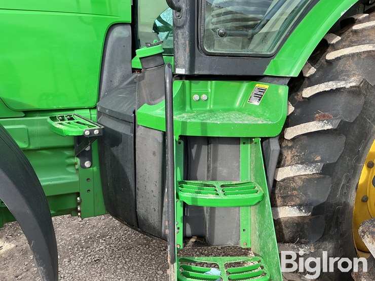2013-john-deere-8310r-image-16