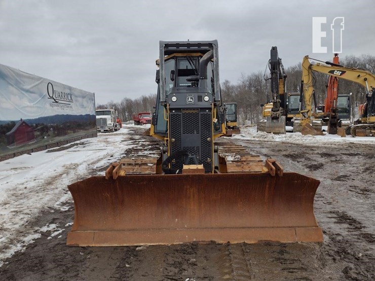 2022-deere-650k-lgp-image-2