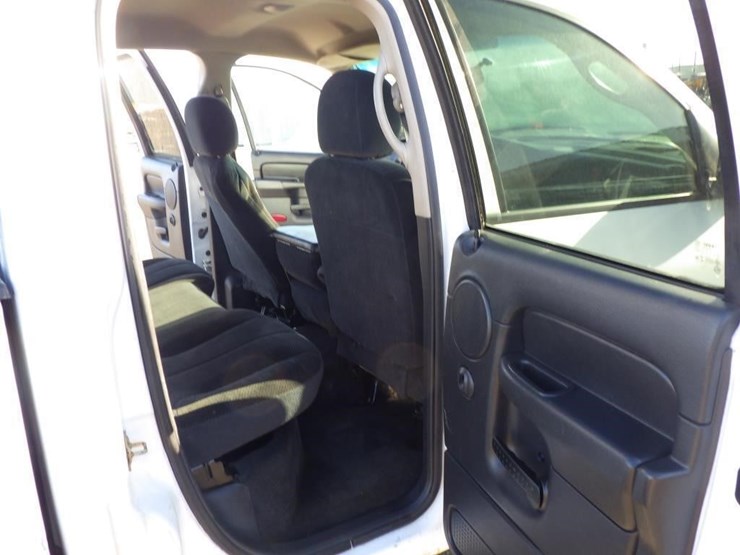 2003-dodge-ram-1500-image-8