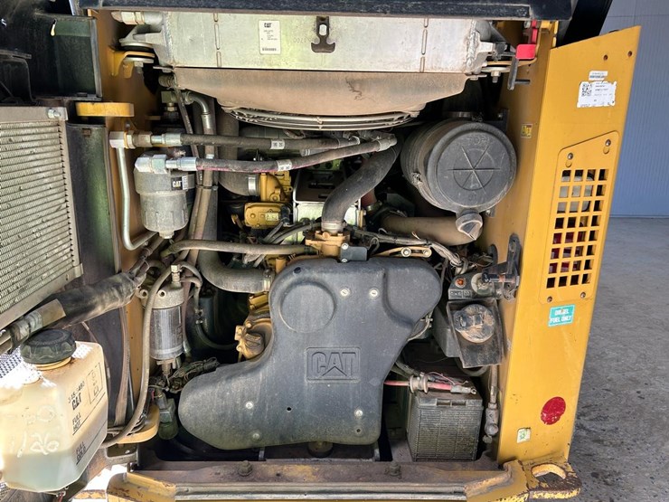 2019-caterpillar-299d2-xhp-image-19