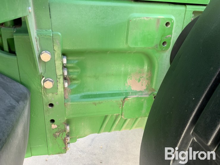 2012-john-deere-8235r-image-19