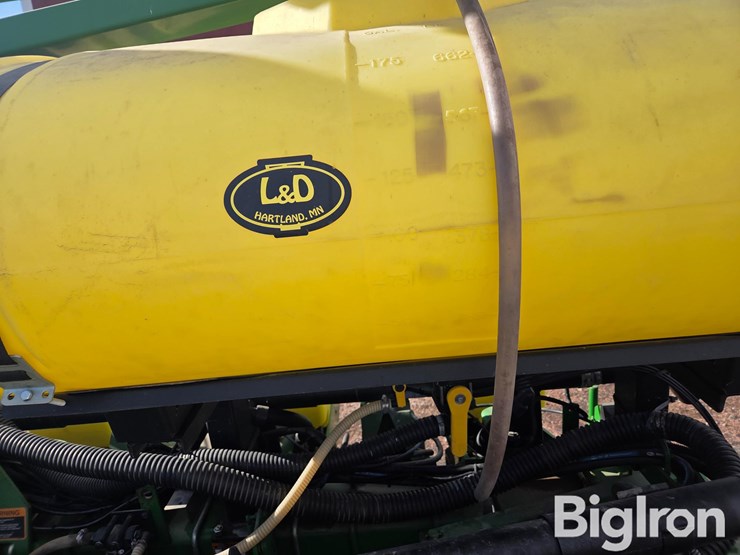 2012-john-deere-1760-image-17