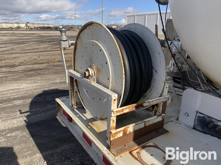 2012-peterbilt-337-image-16