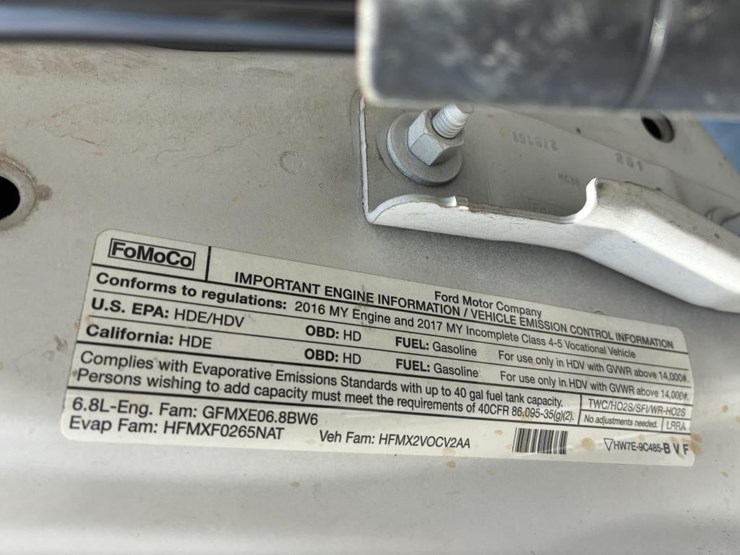 2017-ford-f550-xlt-image-11