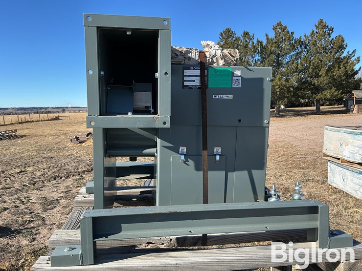 loren-cook-70-cpv-exhaust-fan-image-2