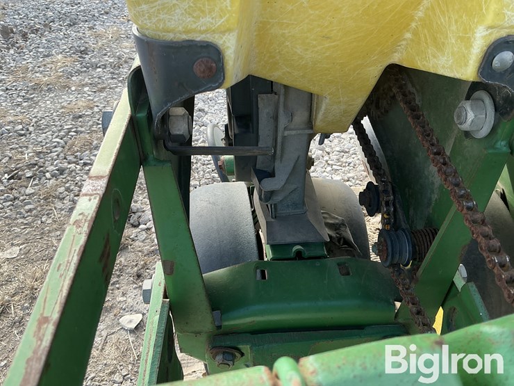 john-deere-7200-image-16