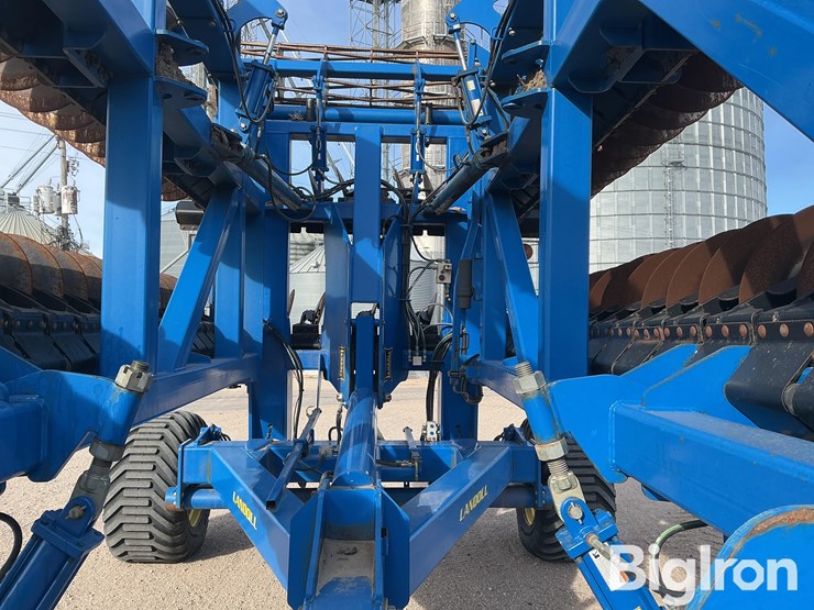 2016-landoll-7832-40-image-20