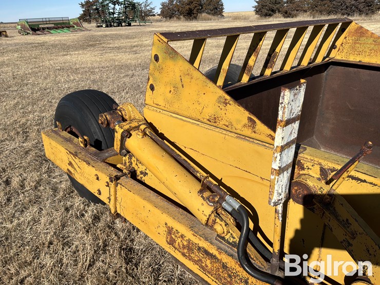 soilmover-75rf-pull-type-scraper-image-14