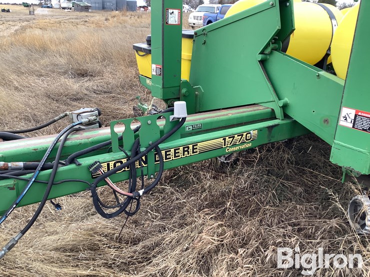 2001-john-deere-1770-image-13